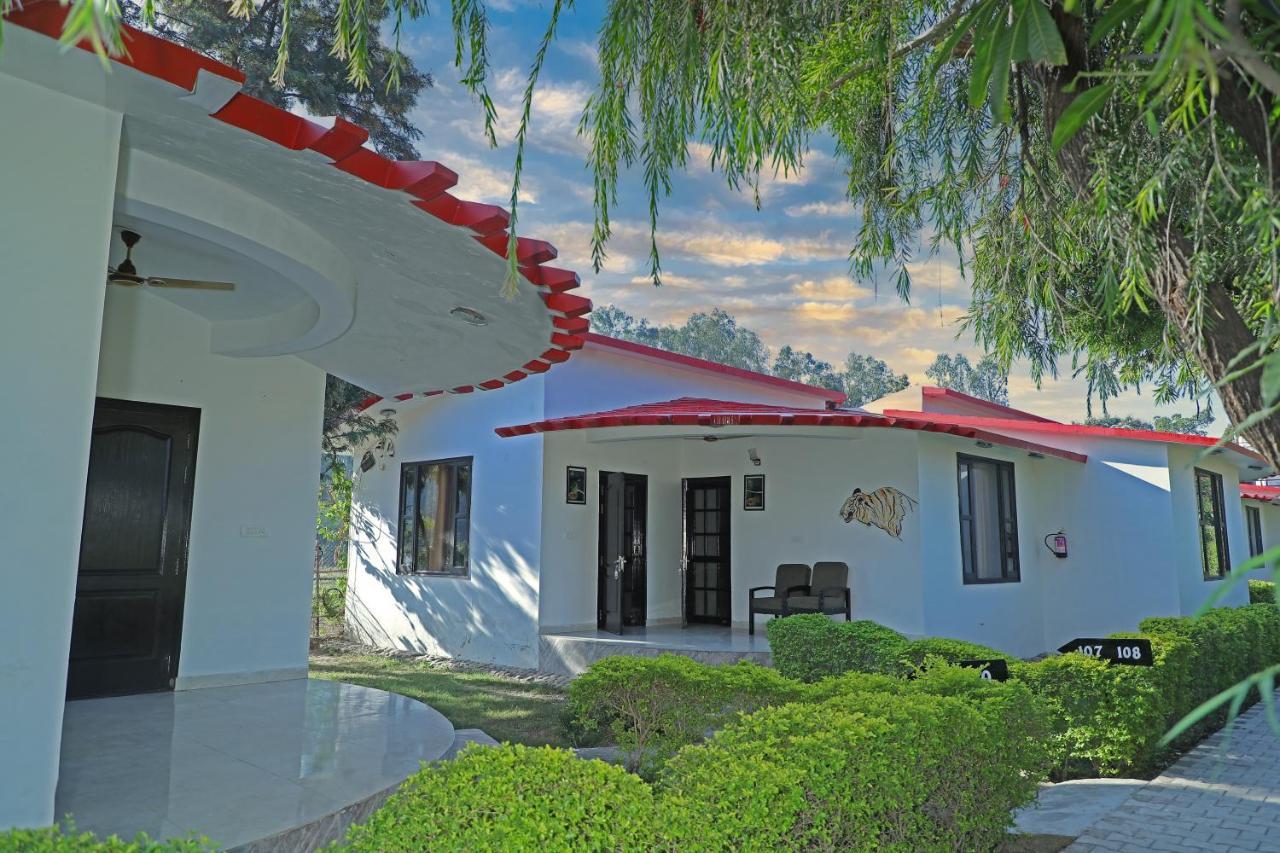 Corbett Treat Resort Ramnagar  Luaran gambar