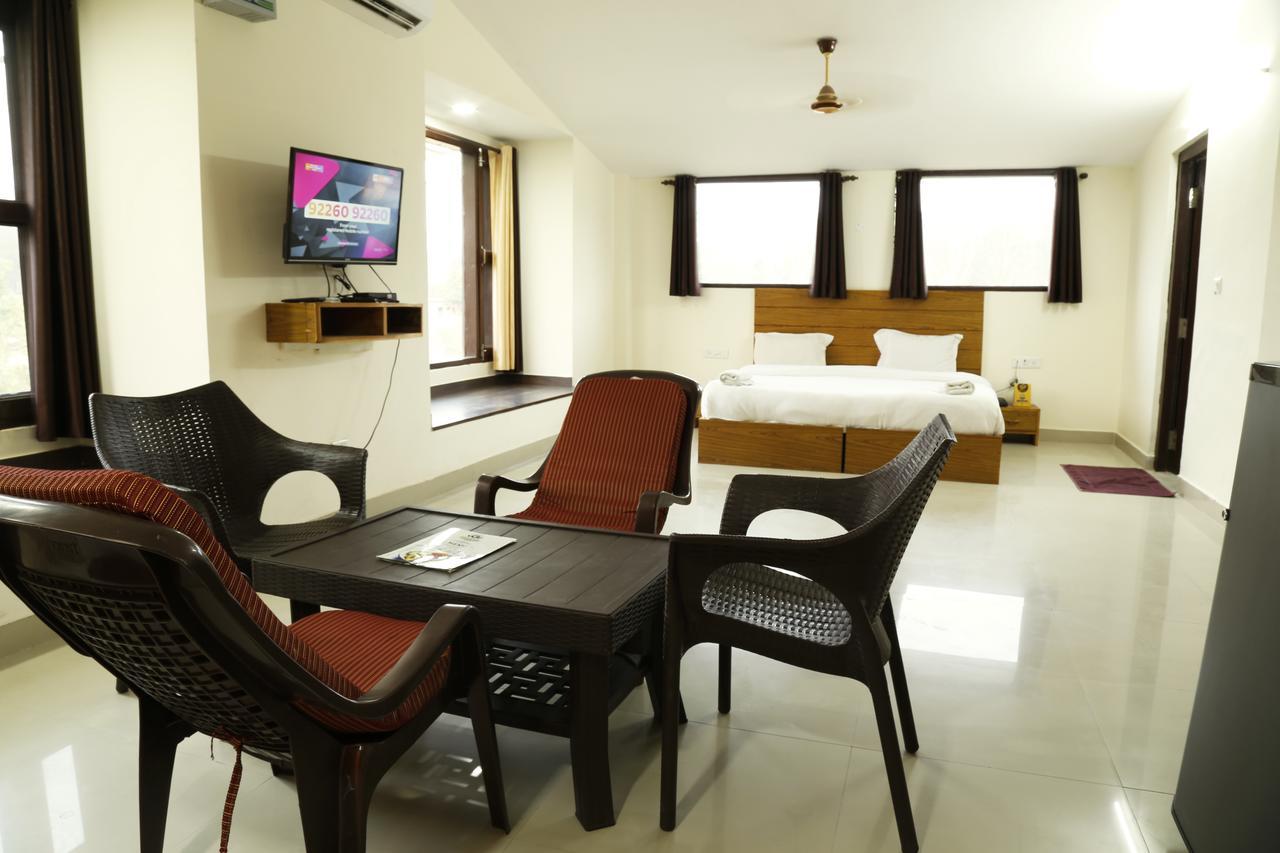 Corbett Treat Resort Ramnagar  Luaran gambar